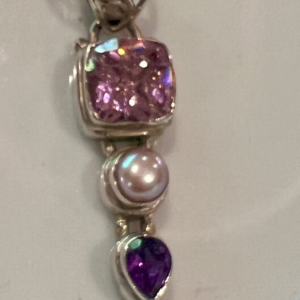 Boutique Super Silver Monterey 925 Sterling Purple Stone Pendant - Picture 2 of 8